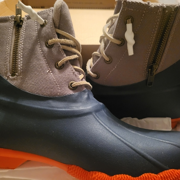 Sperry Duck Boots - Picture 2 of 4